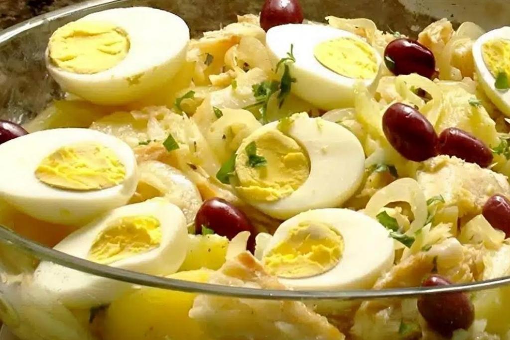 Bacalhau gostoso para a ceia de natal, levo todo ano pra casa da minha tia já é tradição