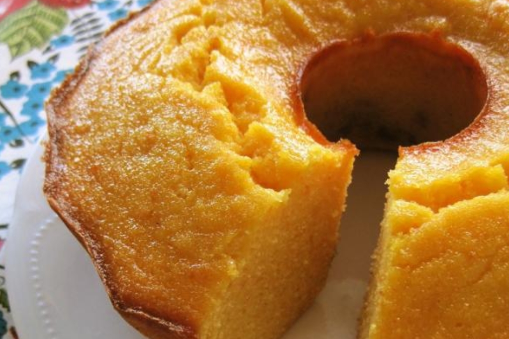 Bolo de fubá simples, também é um clássico no quesito sabor