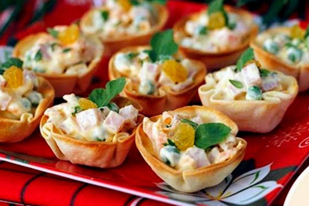 Cestinha de tender com cream cheese, ótima opção de aperitivo para a ceia de natal