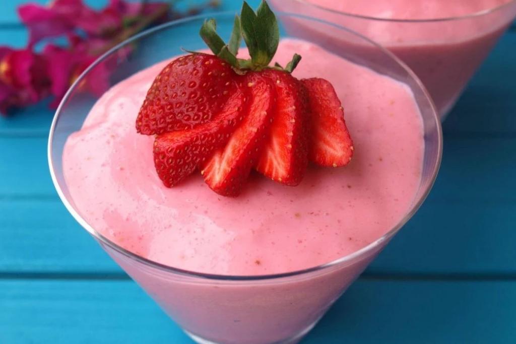 Mousse de morango fácil e muito rápido receita pra fazer todos os dias