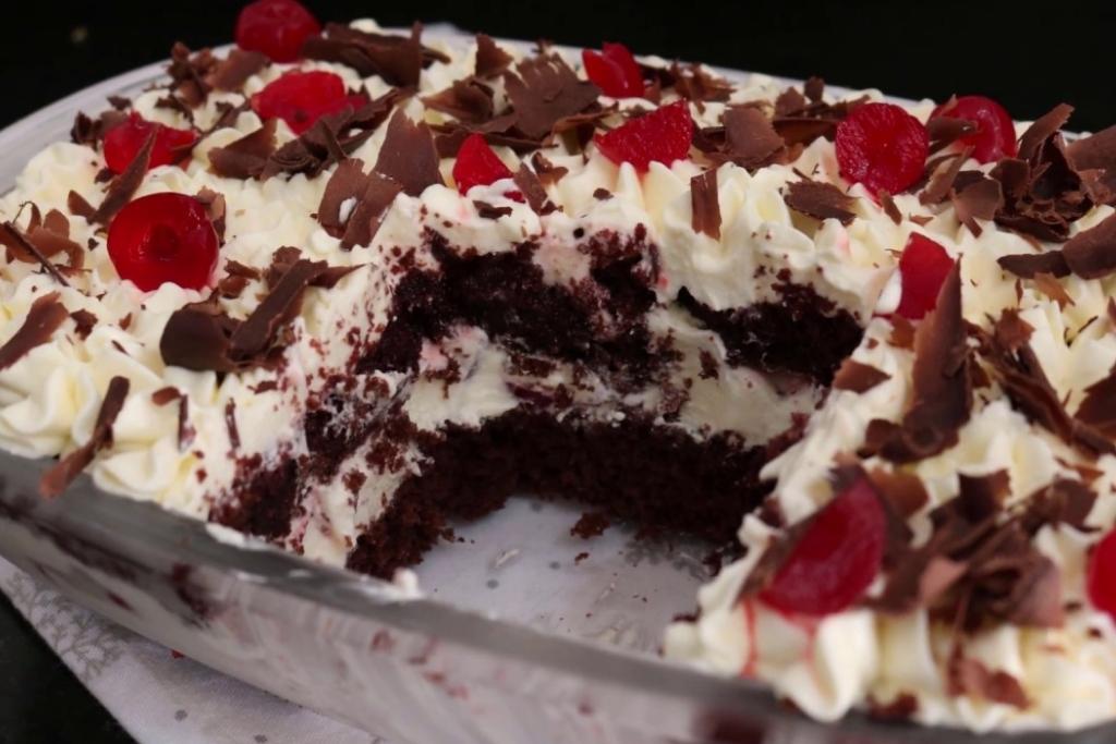 Torta floresta negra deliciosa para seu natal vem aprender com a gente